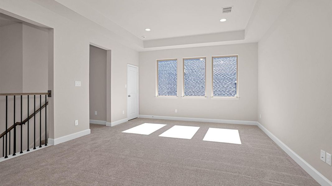 Spacious, unfurnished interior of a new home in Valencia 50', Manvel (Image 10).
