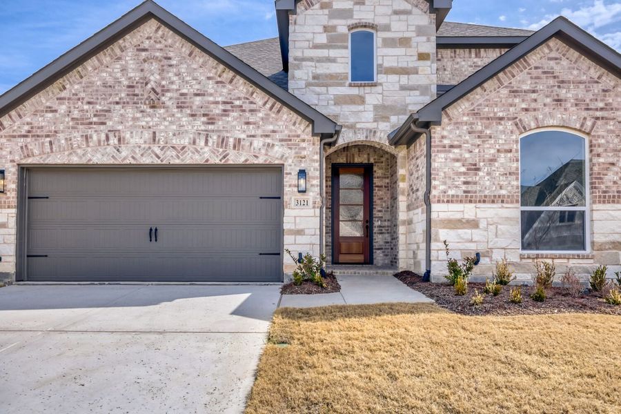 3121 Lacebark - Front Entryway