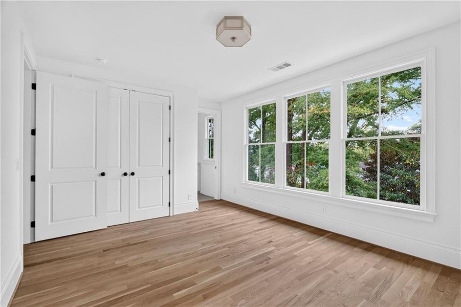 Spacious, unfurnished interior of a new home in , Atlanta (Image 20). Spacious, unfurnished interior of a new home in , Atlanta (Image 20).