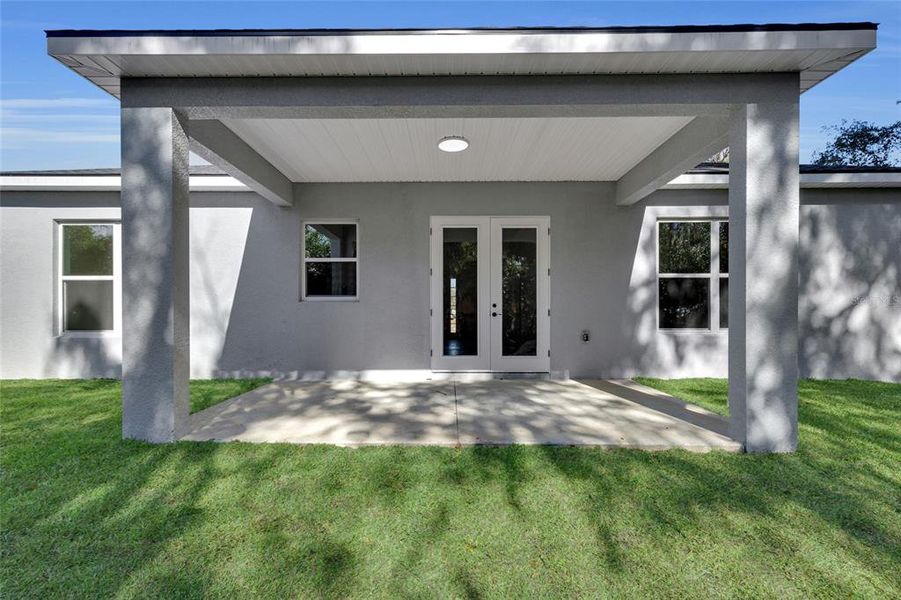 Exterior details and patio area of a home in , Ocala (Image 24).