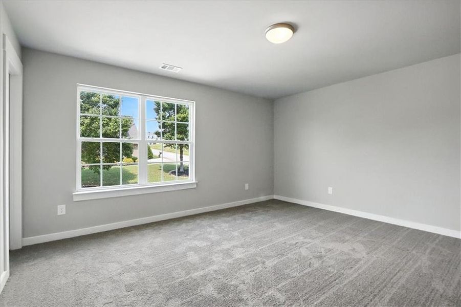 Spacious, unfurnished interior of a new home in Traditions of Braselton, Jefferson (Image 23).