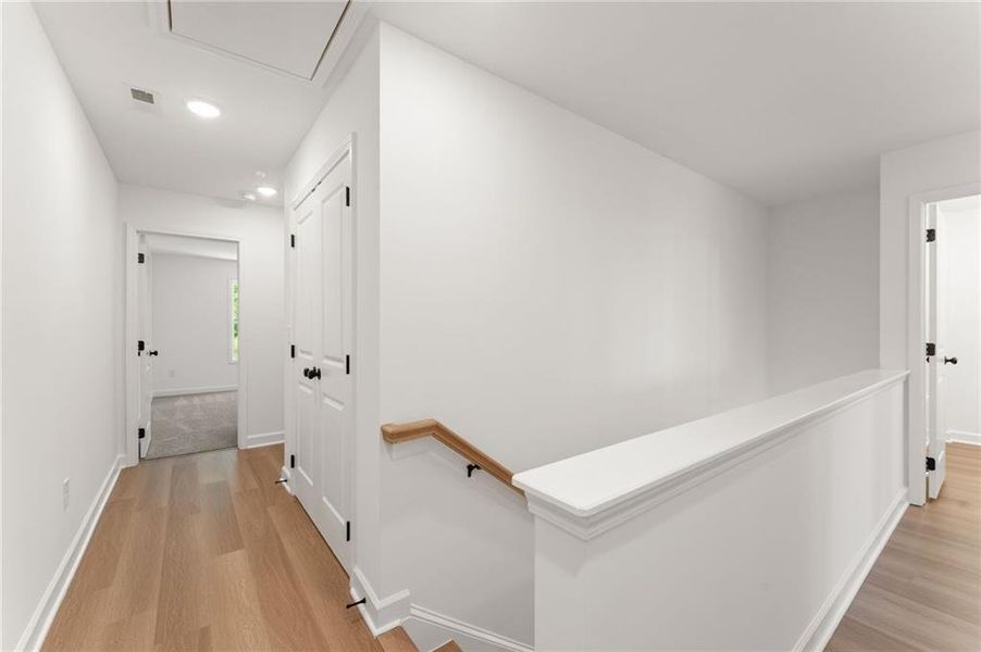 Spacious, unfurnished interior of a new home in Cherokee Township, Acworth (Image 22).