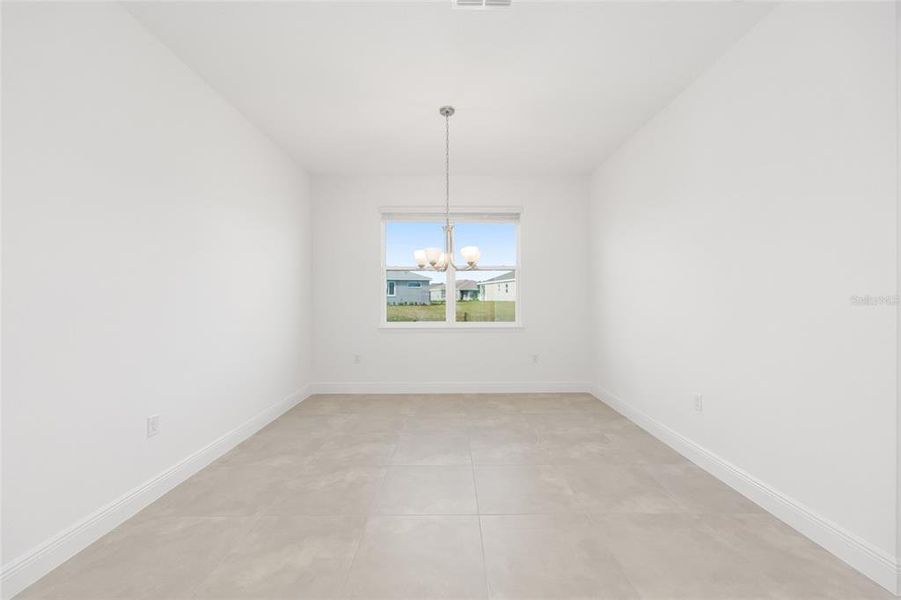 Spacious, unfurnished interior of a new home in , Ocala (Image 29).