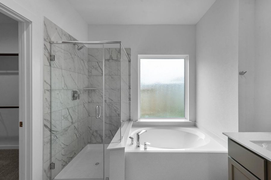 Furnished interior view inside a new home in Huntington Place, Rosharon (Image 11).