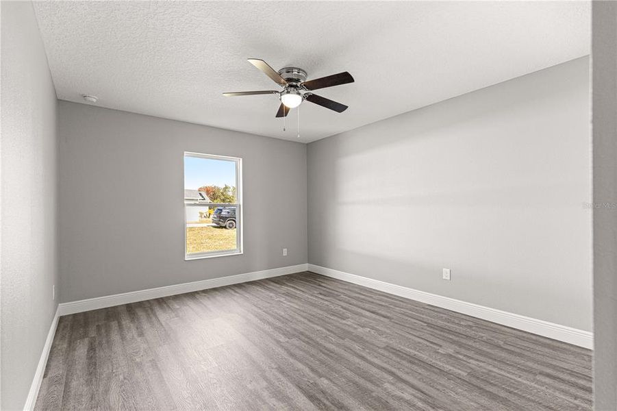 Spacious, unfurnished interior of a new home in , Summerfield (Image 31).