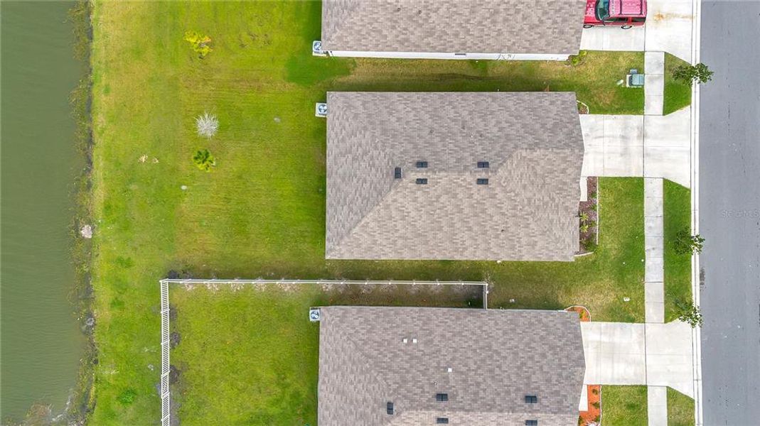 Image 27 of a home in North Park Isle.