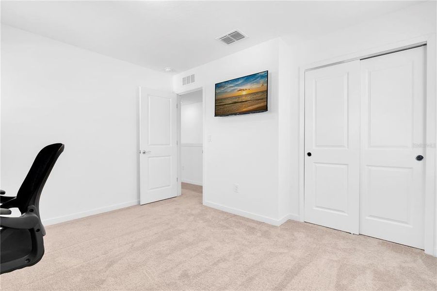 Spacious, unfurnished interior of a new home in Valleybrook, Spring Hill (Image 20).