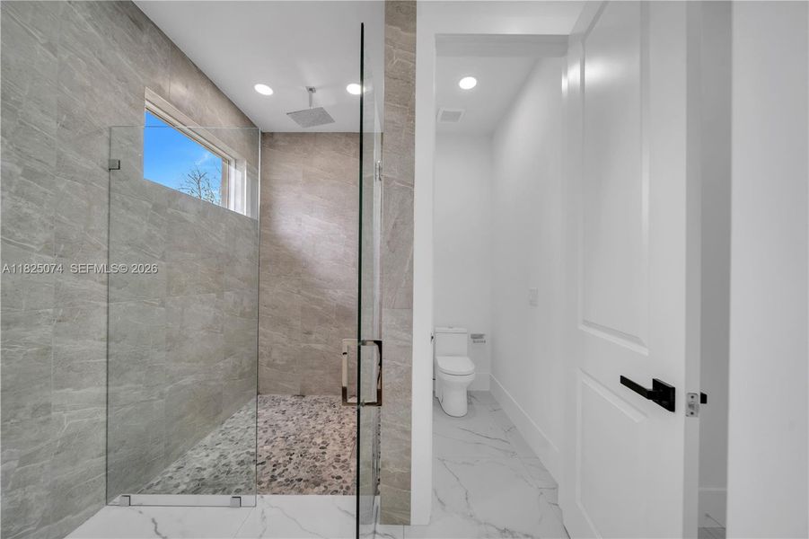 Image 42 of a home in .