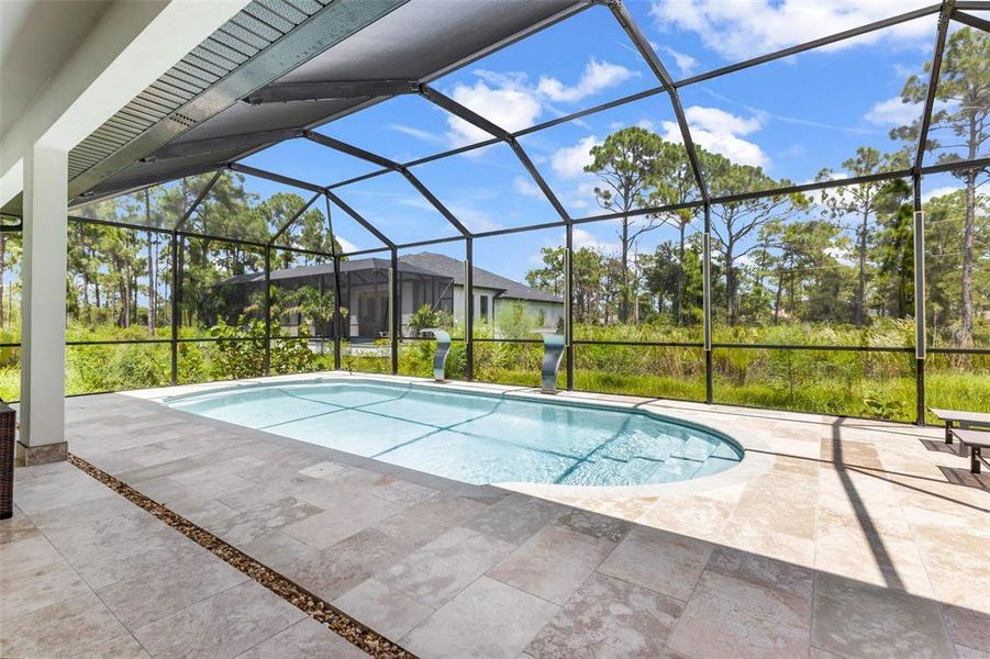 Exterior details and patio area of a home in , North Port (Image 3).