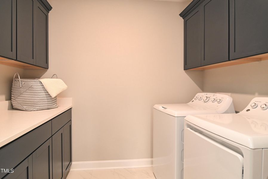 Laundry Room 1 - Yates