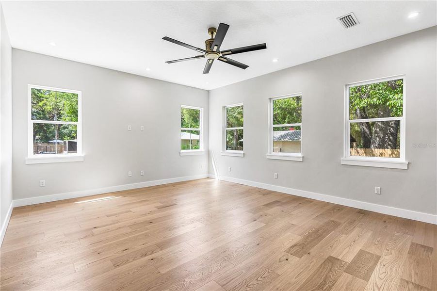 Spacious, unfurnished interior of a new home in , Palm Coast (Image 29).