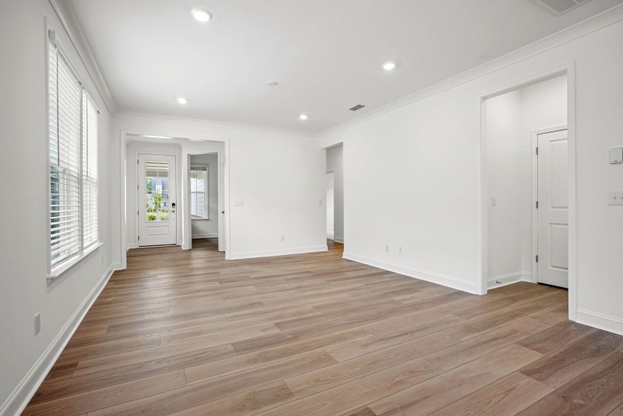 Spacious, unfurnished interior of a new home in Carolina Riverside, Belmont (Image 68). Spacious, unfurnished interior of a new home in Carolina Riverside, Belmont (Image 68).