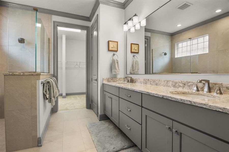 Furnished interior view inside a new home in , Lakeland (Image 37).