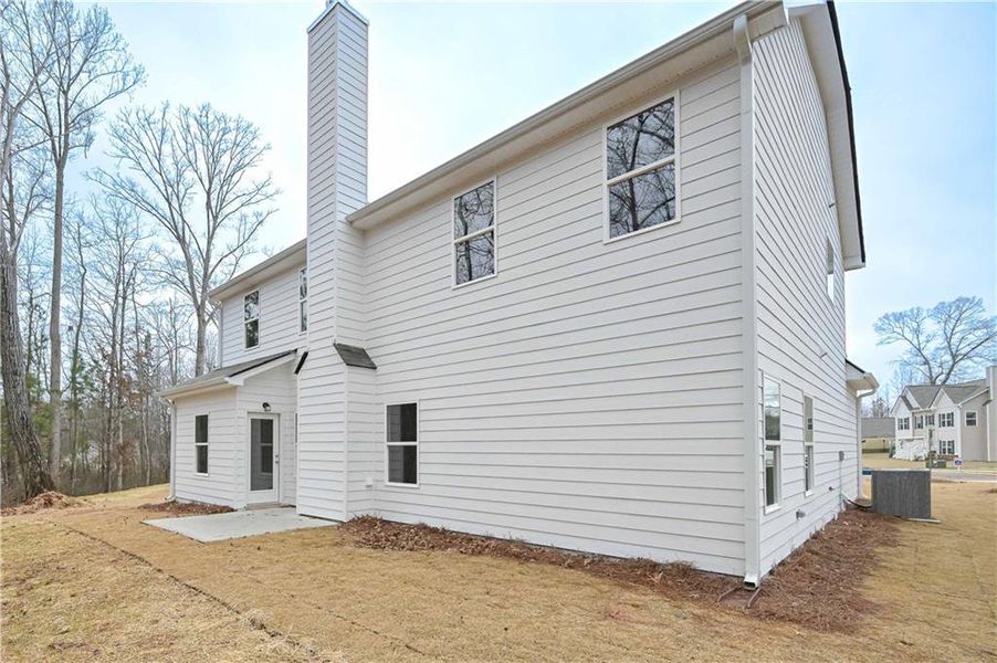 Exterior details and patio area of a home in , Villa Rica (Image 3).