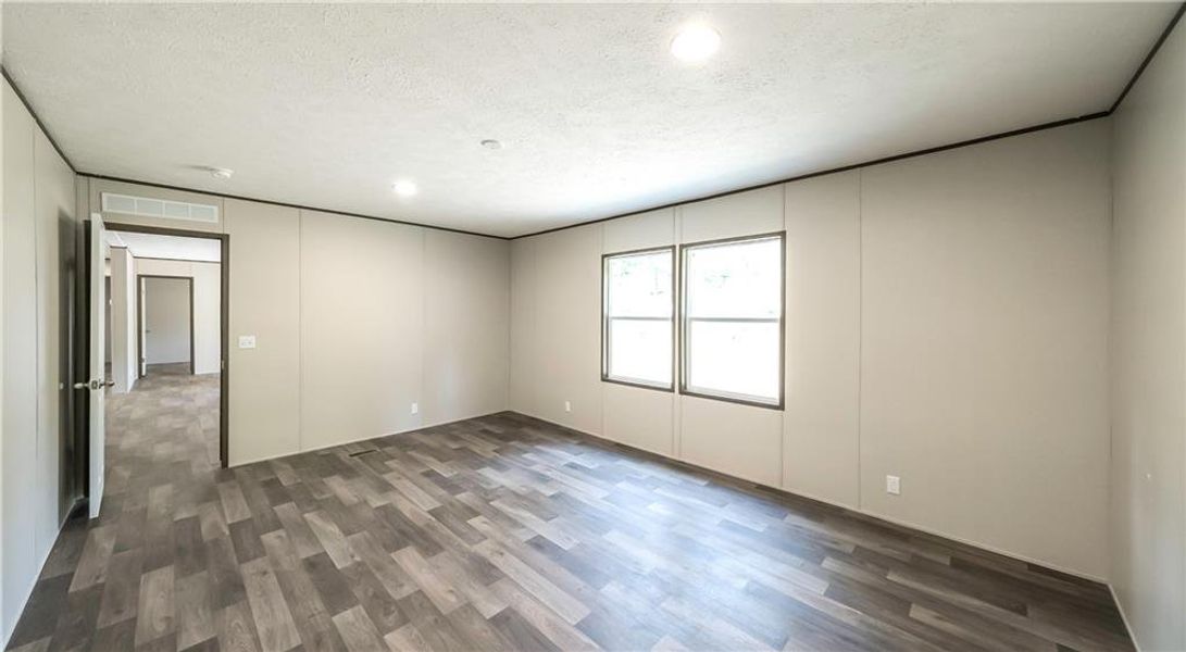 Spacious, unfurnished interior of a new home in , Carrollton (Image 23).