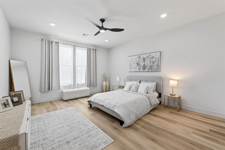 Furnished interior view inside a new home in , Houston (Image 33).