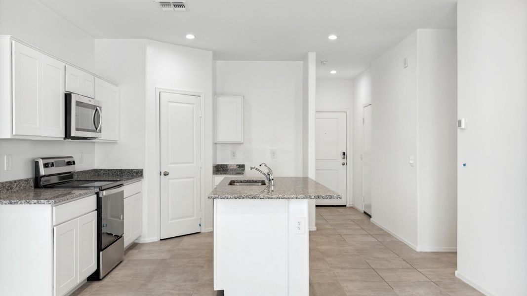 Furnished interior view inside a new home in Sorrento, Maricopa (Image 6).