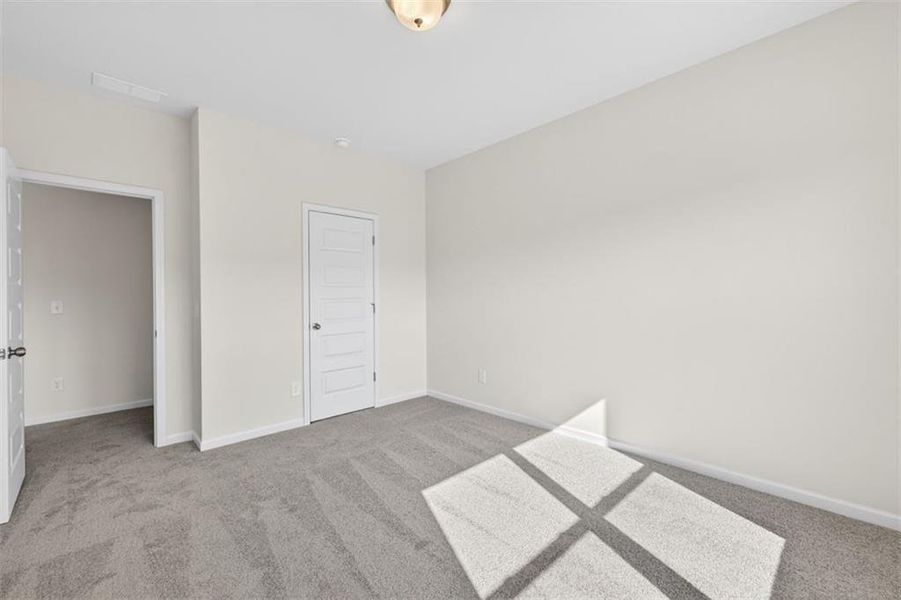 Spacious, unfurnished interior of a new home in Townes At The Stiles, Cartersville (Image 25).