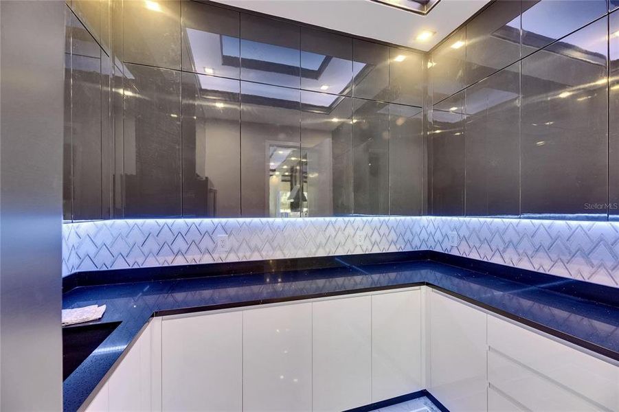 Furnished interior view inside a new home in , Apollo Beach (Image 17).