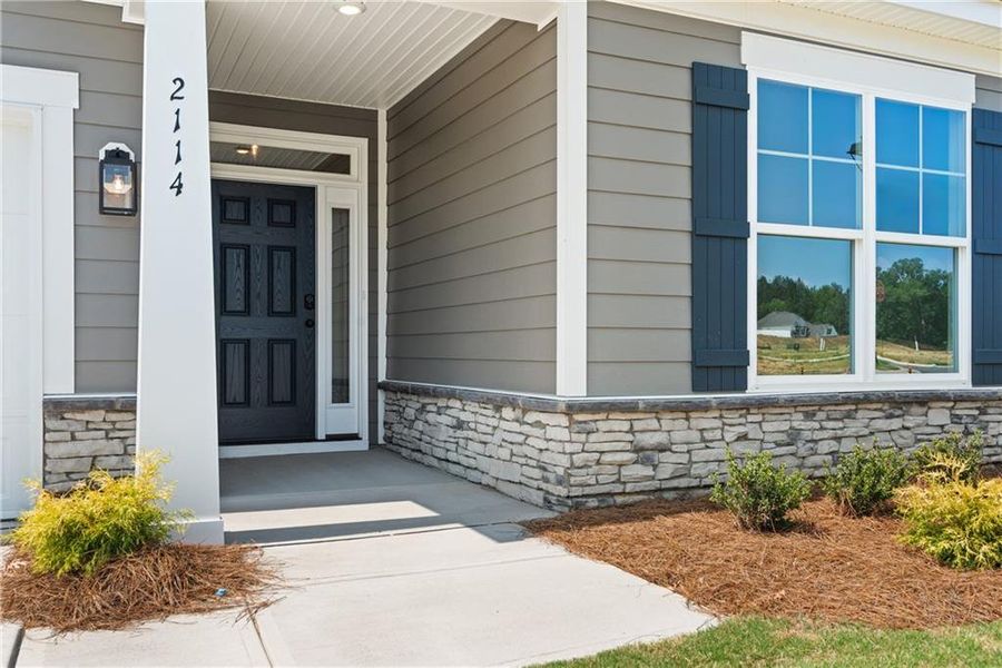 Exterior details and patio area of a home in , Loganville (Image 3).
