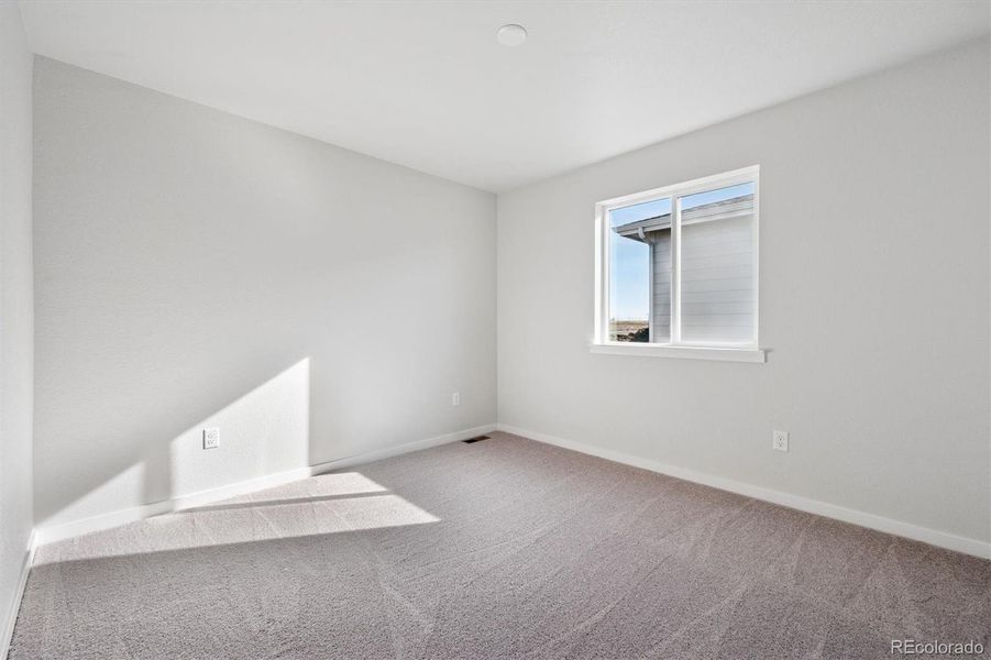 Spacious, unfurnished interior of a new home in The Aurora Highlands, Aurora (Image 21).