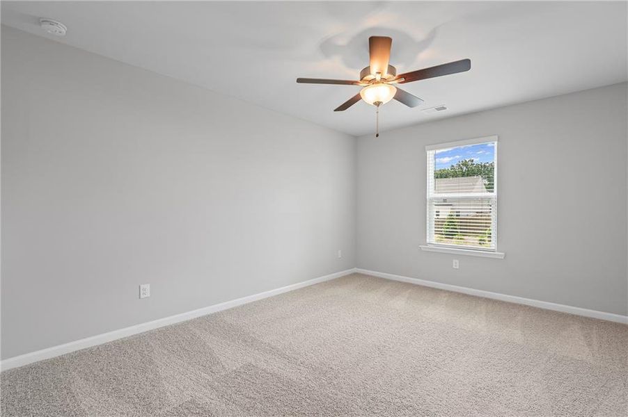 Spacious, unfurnished interior of a new home in Hawthorne Ridge, McDonough (Image 16).