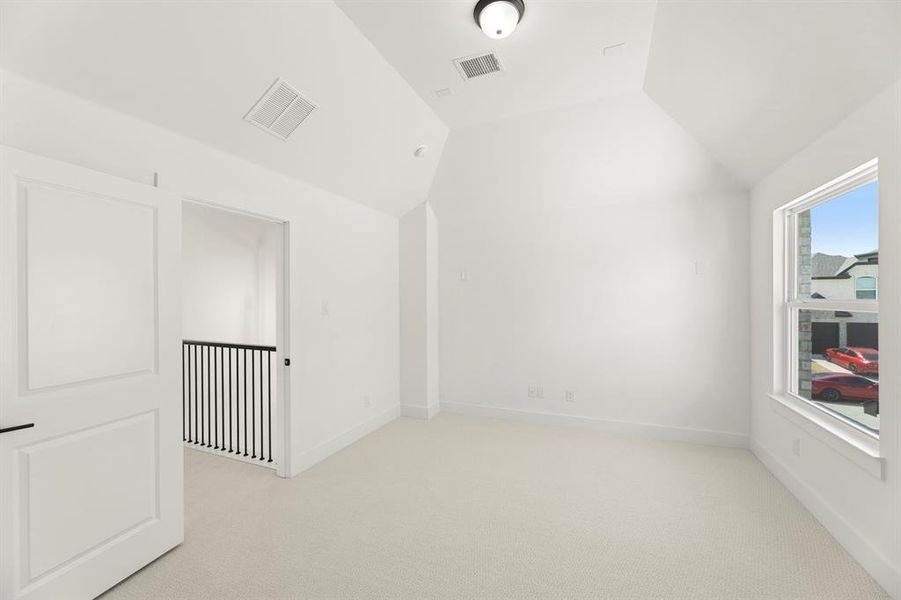 24. 9613 Westchester - Media