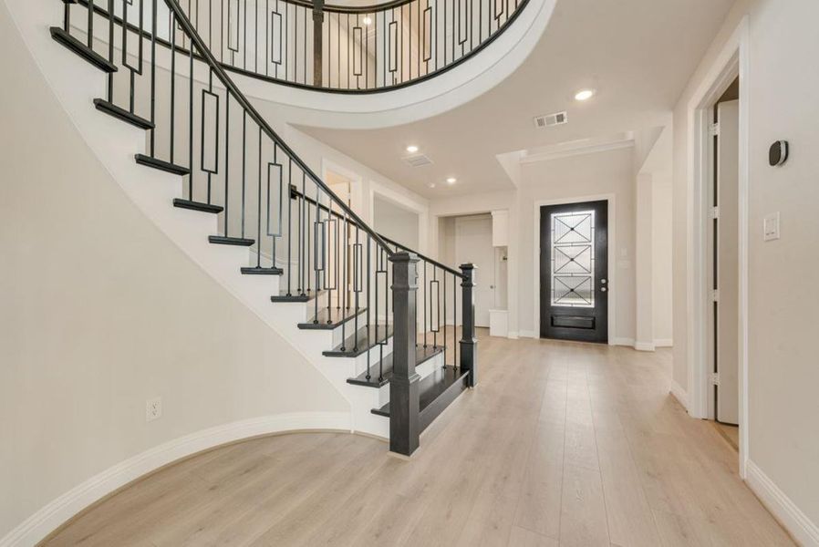 Spacious, unfurnished interior of a new home in Somercrest, Midlothian (Image 17).