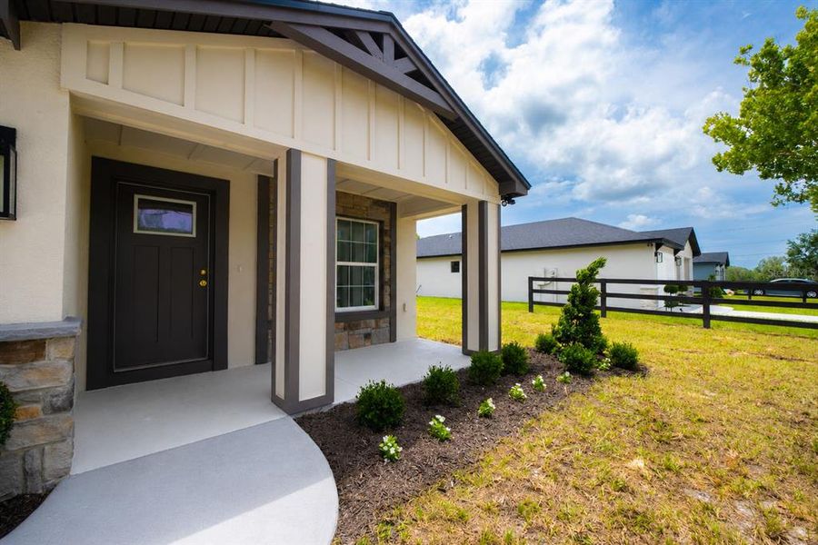 Exterior details and patio area of a home in , Lakeland (Image 4). Exterior details and patio area of a home in , Lakeland (Image 4).