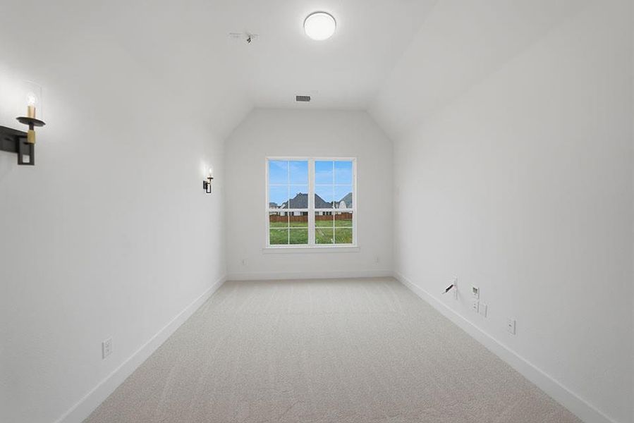 Spacious, unfurnished interior of a new home in The Homestead - 62', Rockwall (Image 34).
