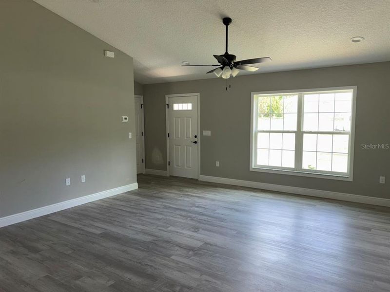 Spacious, unfurnished interior of a new home in , Dunnellon (Image 15).