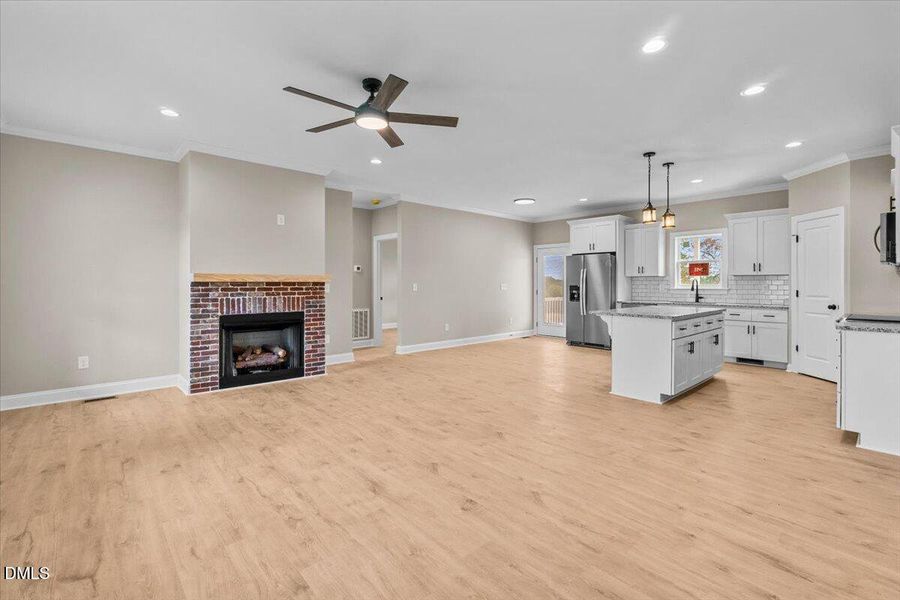 04-Kim 3302 Fox Glow-4