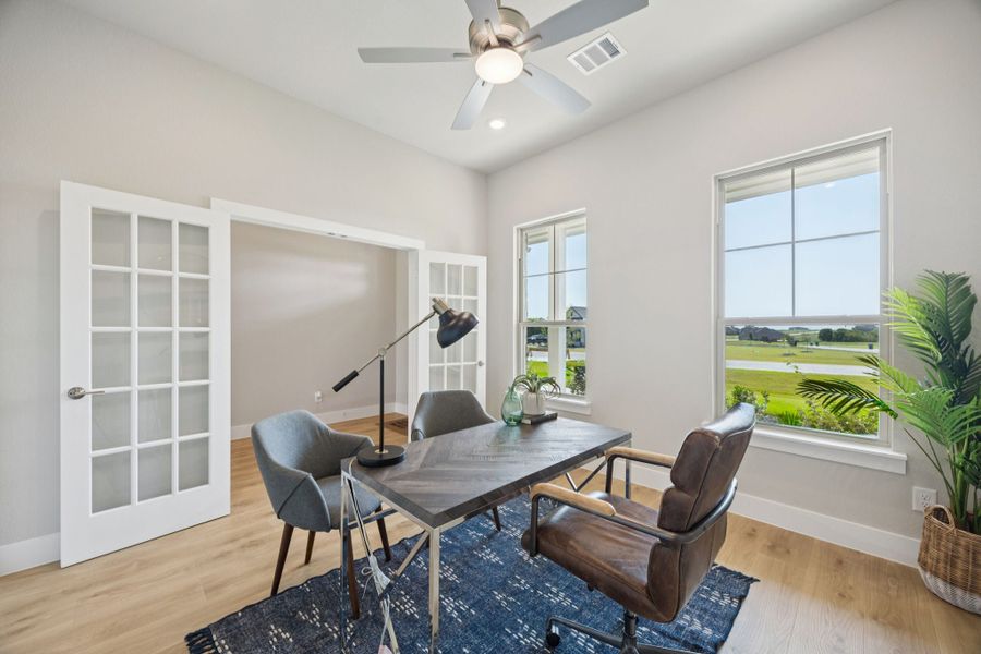 Representative furnished interior of a home built from the Belmont by Centre Living Homes in Lakeway Estates, Waxahachie (Image 17).