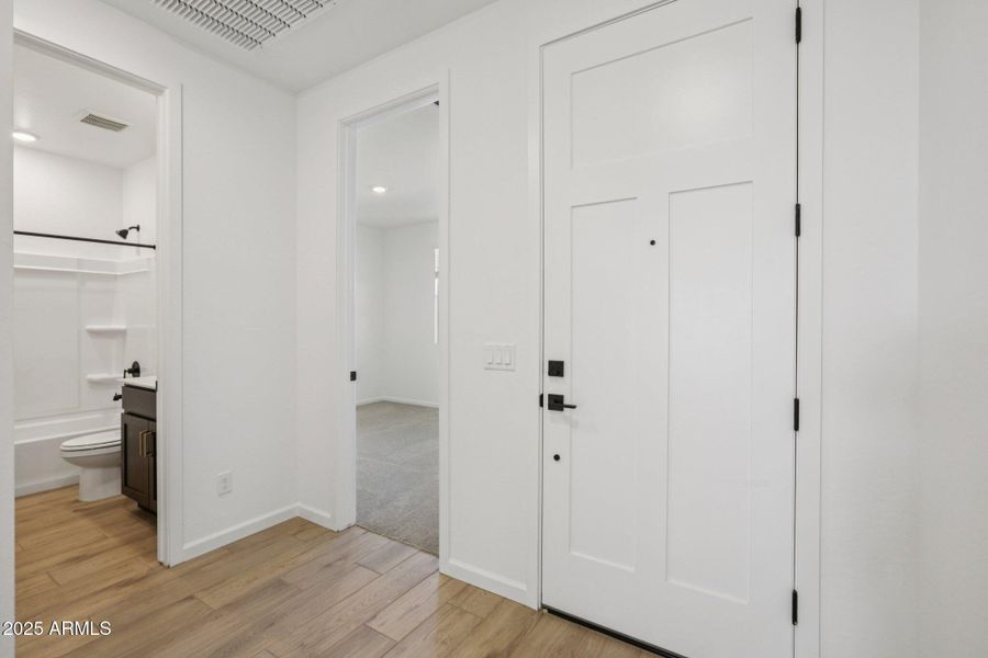 14-web-or-mls-W Bajada Rd-S1012-014