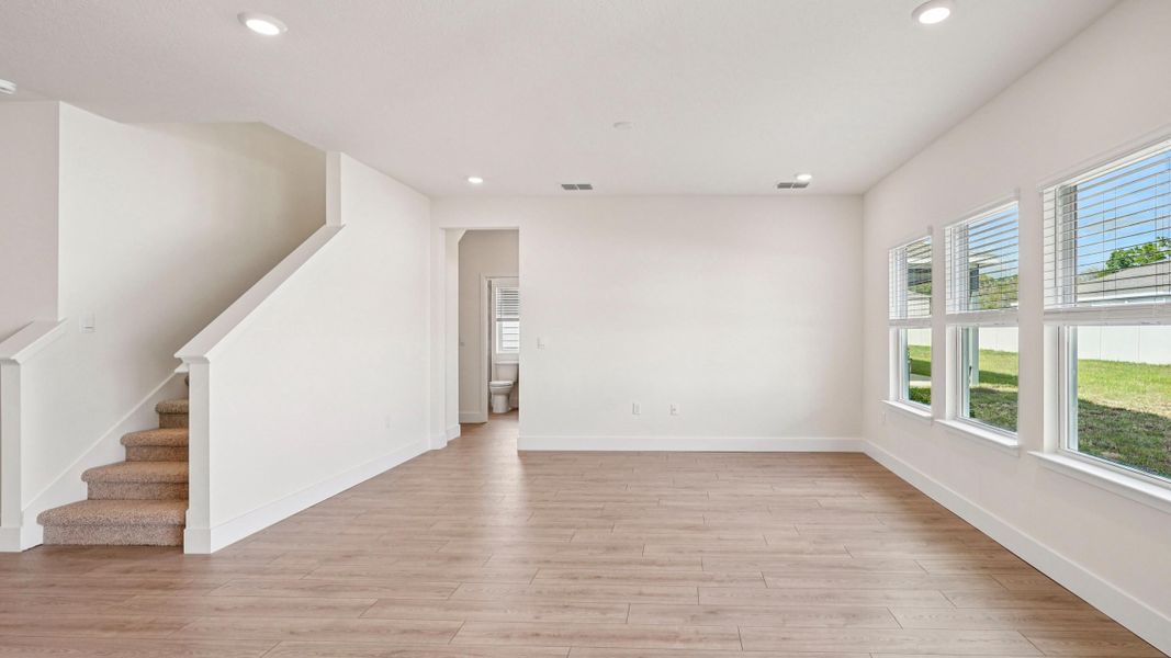 Representative unfurnished interior of a home built from the Hemingway by D.R. Horton in Buchanan Trails, Newberry (Image 22).