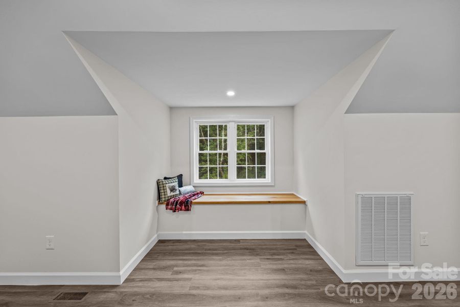 Come sit for a spell