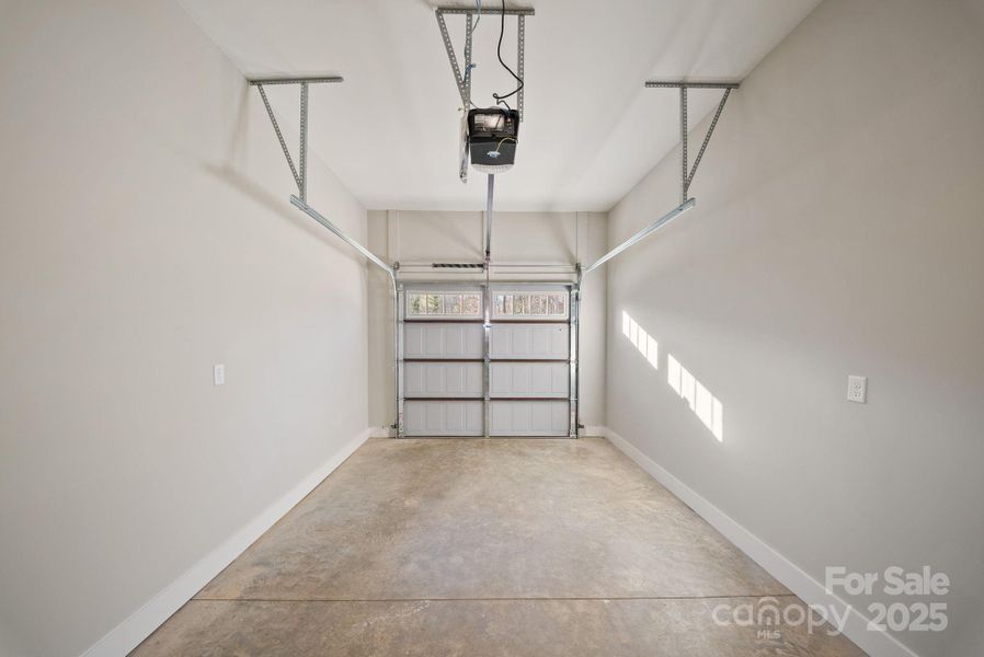 Spacious, unfurnished interior of a new home in , Asheville (Image 22).