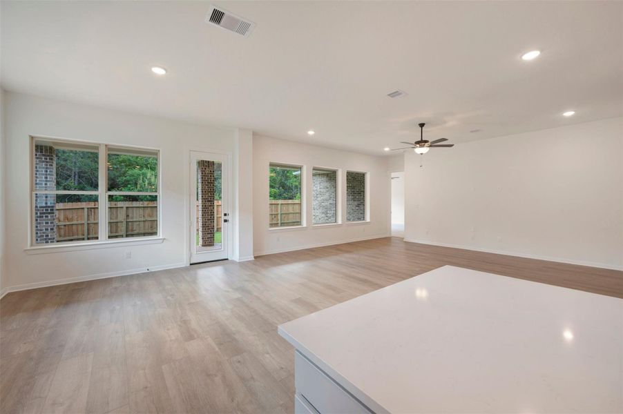 Spacious, unfurnished interior of a new home in Escondido - Overlook Collection, Magnolia (Image 27).