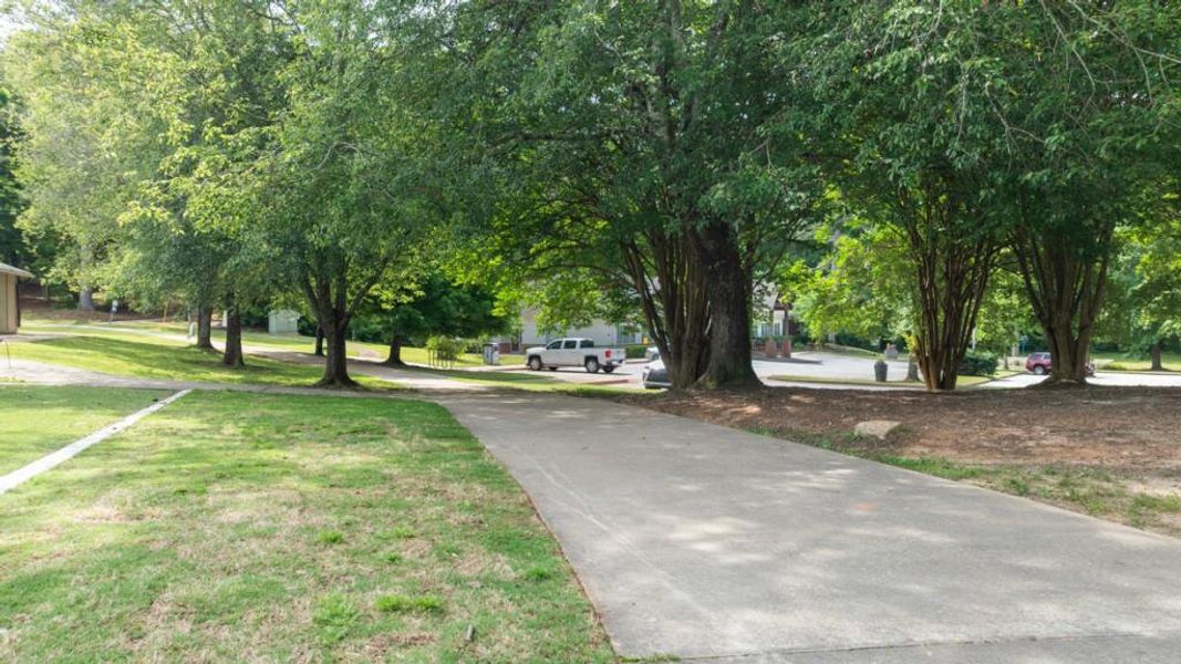 Image 57 of a home in Pointe Park.