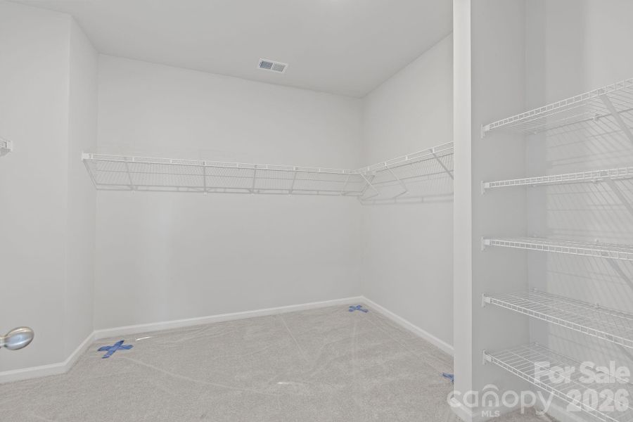 Spacious, unfurnished interior of a new home in McFarland Estates, York (Image 25).