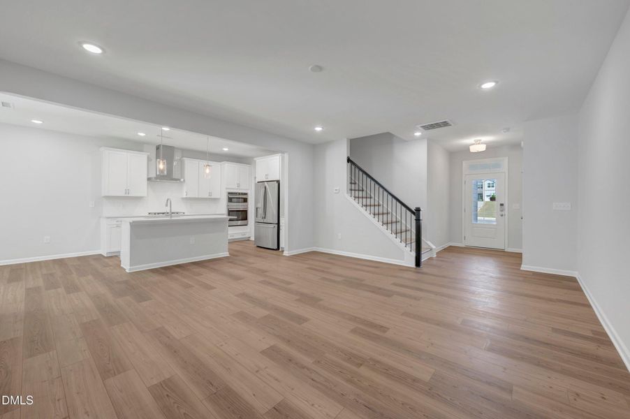 Homesite374-008