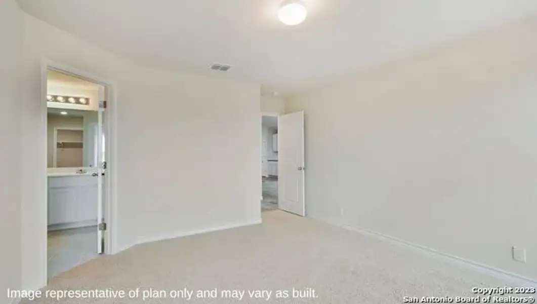 Spacious, unfurnished interior of a new home in Steele Creek, Cibolo (Image 19).