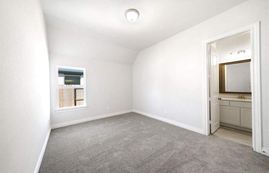 Spacious, unfurnished interior of a new home in The Highlands 55′, Porter (Image 27).