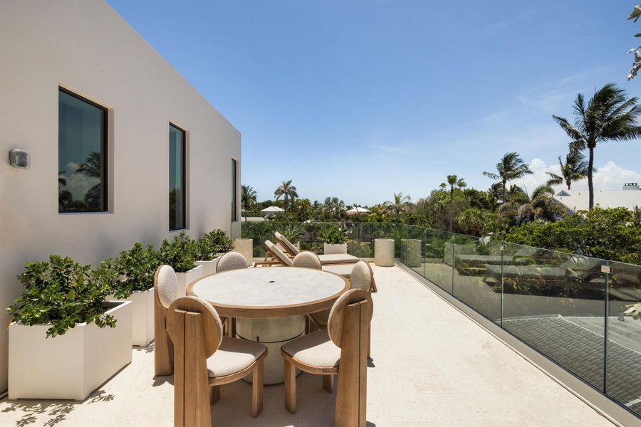 Exterior details and patio area of a home in , Delray Beach (Image 28).