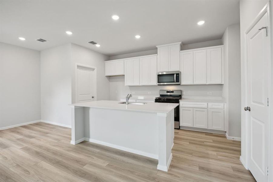 Furnished interior view inside a new home in Bellagio, Forney (Image 10).