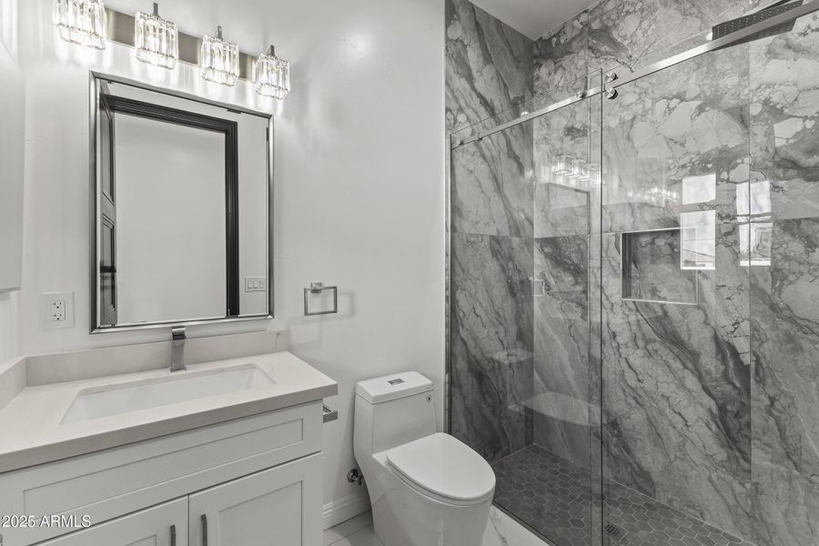 63__mgl2070 63__mgl2070