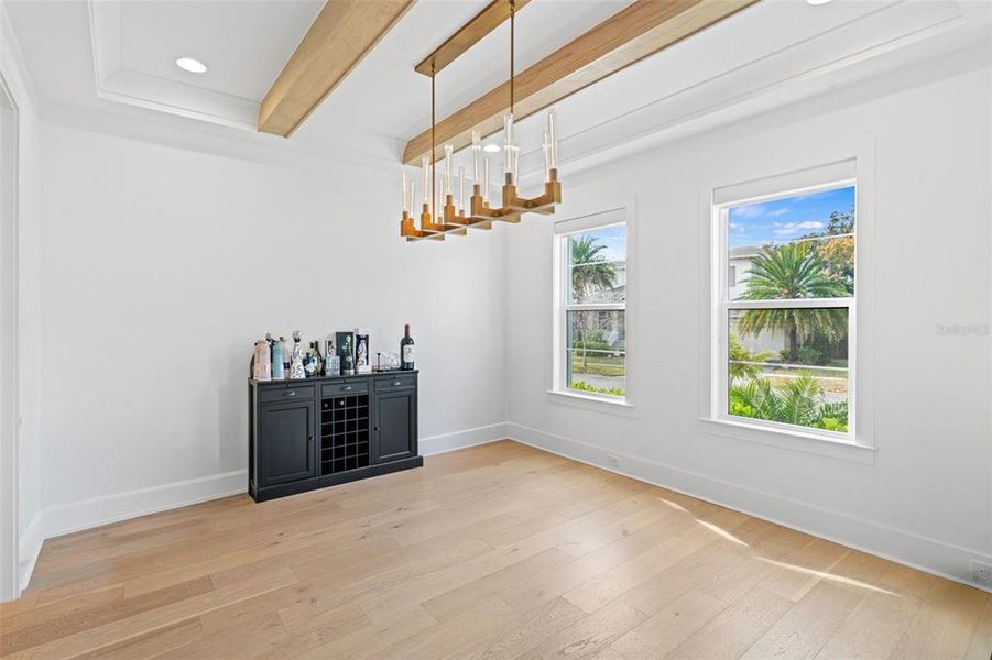 Spacious, unfurnished interior of a new home in , Tampa (Image 22).