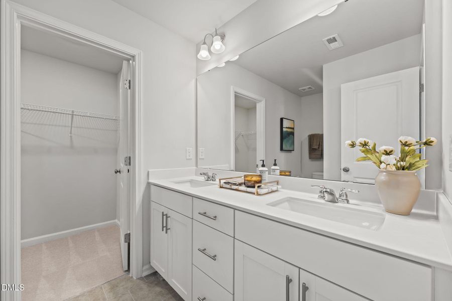 737 Painted Daisy Way