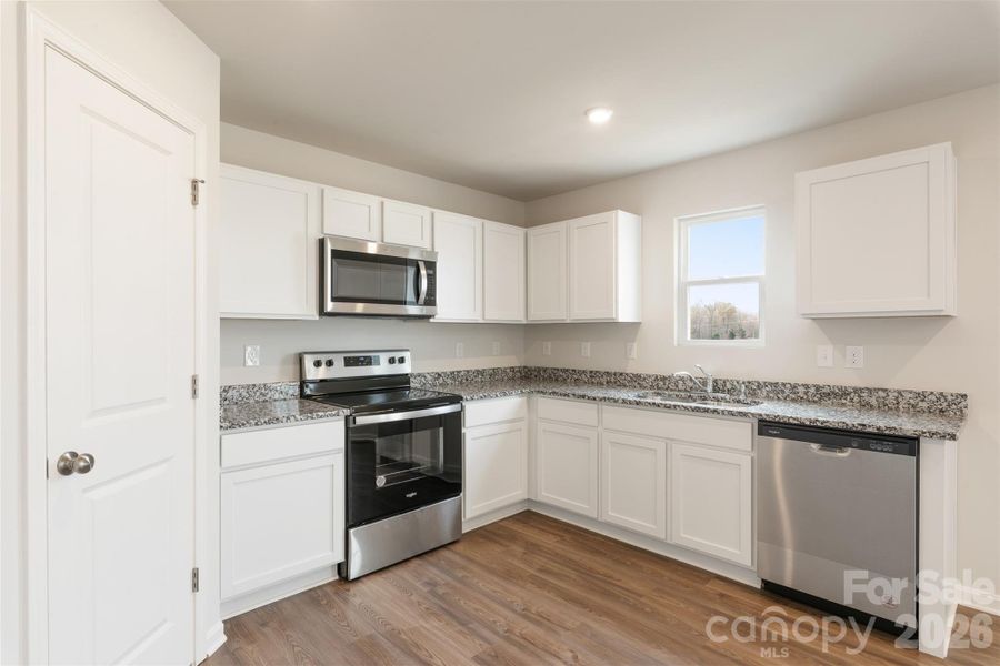 Furnished interior view inside a new home in Riverdale Hills, Spartanburg (Image 10).