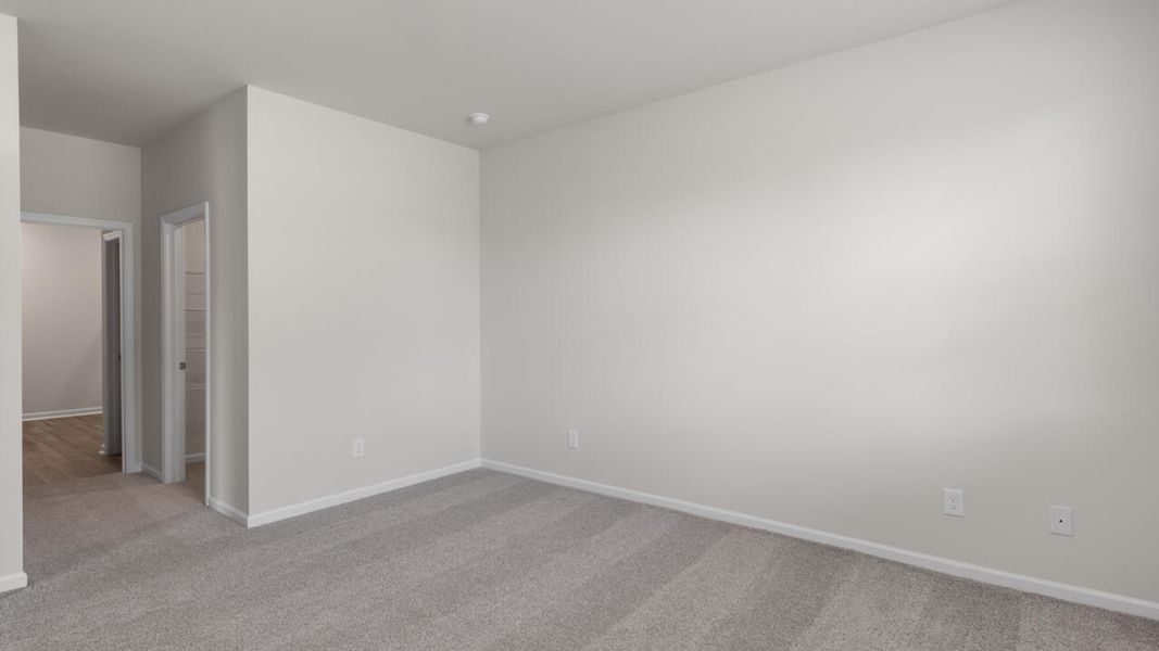 Representative unfurnished interior of a home built from the ARIA by D.R. Horton in Mariners Reach, Bolivia (Image 18).